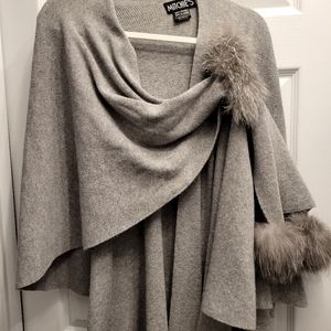 Mitchies Cape with Fox Fur